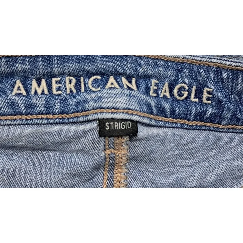 American Eagle Mom Jeans‎ Sz 2 Short Light Wash Distressed Ripped Denim Stretch